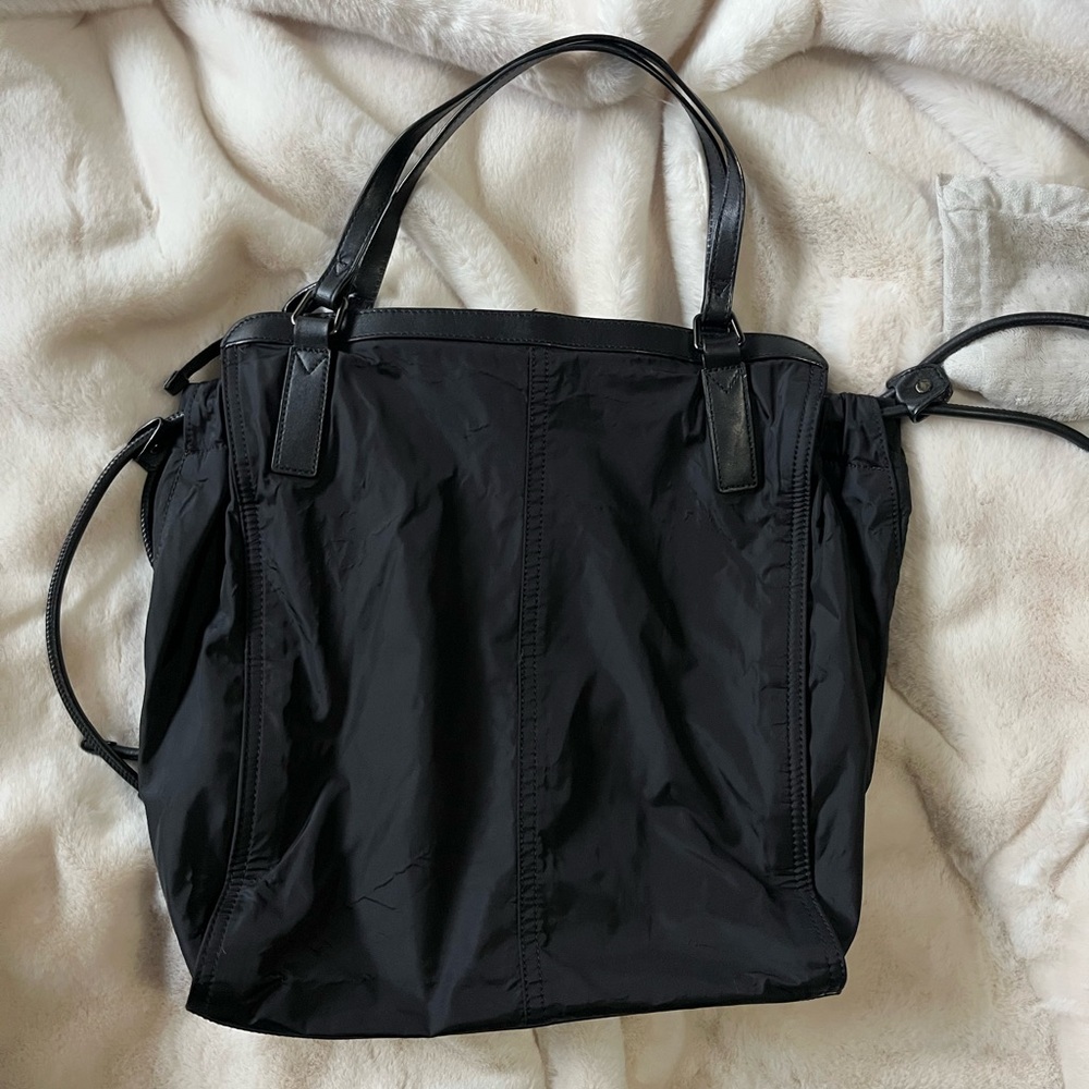 Burberry Black Women's Tote Bag - Picture 5 of 7